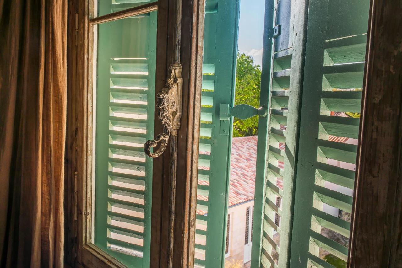 Le Lanternon Hotell Saint-Martin-de-Ré Eksteriør bilde